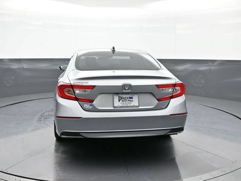 Used 2018 Honda Accord LX image 7