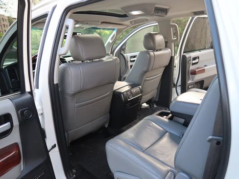 Used 2013 Toyota Sequoia Platinum image 14