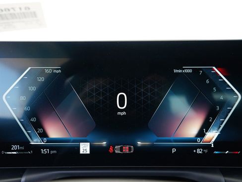 Used 2025 BMW 230i Coupe w/ Convenience Package image 16