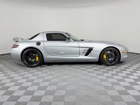 Used 2011 Mercedes-Benz SLS AMG Coupe image 15