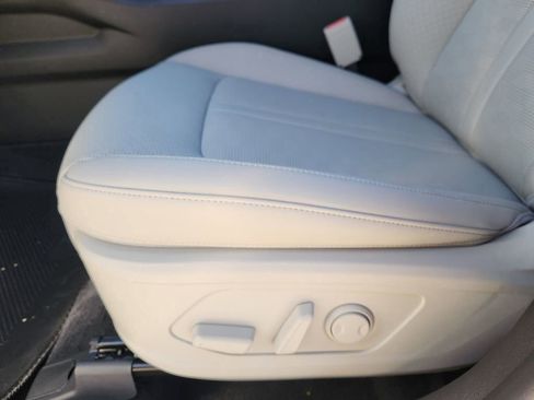 New 2026 Kia Sorento S w/ S Panoramic Sunroof Package FWD image 17