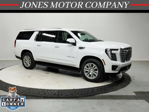 Used 2025 GMC Yukon XL Denali AWD/4WD image 1