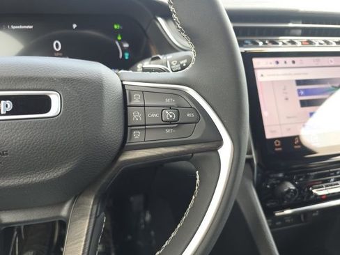 Used 2024 Jeep Grand Cherokee Limited 4xe image 14