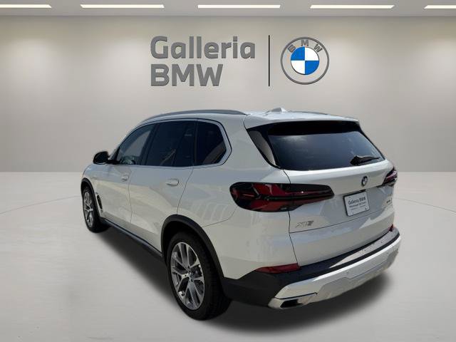 Certified 2024 BMW X5 xDrive40i w/ Parking Assistance Package AWD/4WD image 9