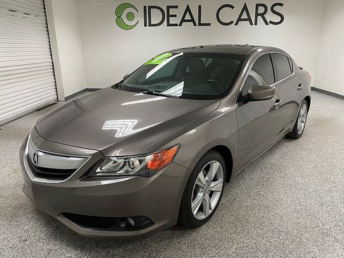 Used 2014 Acura ILX w/ Technology Package image 1