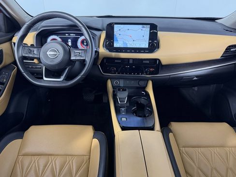 Used 2023 Nissan Rogue Platinum w/ Platinum Premium Package image 11