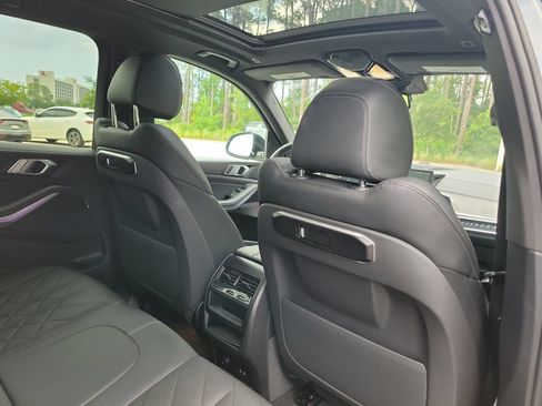Used 2024 BMW X5 sDrive40i w/ M Sport Package RWD image 40