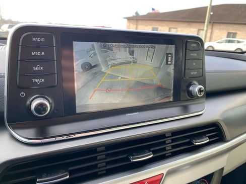 Used 2020 Kia Telluride S w/ S 8 Passenger Seating Package image 17