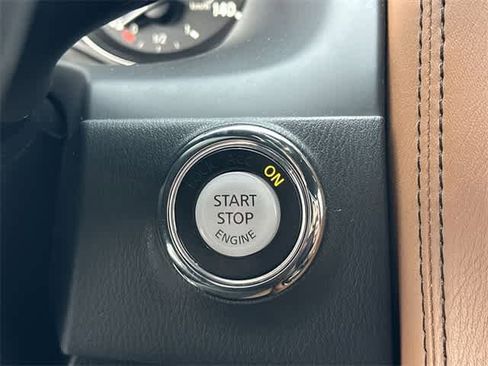 Used 2024 INFINITI QX80 Sensory w/ Cargo Package image 11