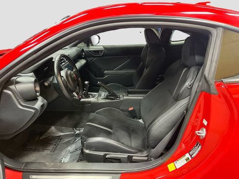 Used 2022 Toyota GR86 Premium RWD image 20
