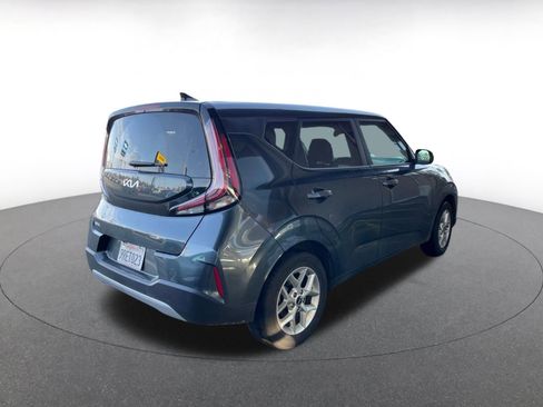 Used 2025 Kia Soul LX w/ LX Technology Package image 7