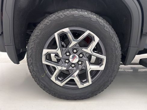 New 2026 GMC Sierra 1500 SLT w/ SLT Premium Plus Package image 9