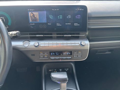 Used 2025 Hyundai Kona SEL image 17