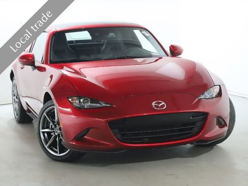 Used 2021 MAZDA MX-5 Miata RF Grand Touring image 2