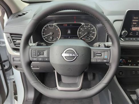 New 2026 Nissan Rogue SV AWD/4WD image 19