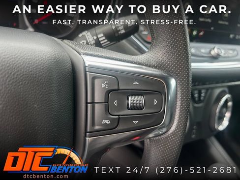 Used 2023 Chevrolet Blazer LT FWD image 18
