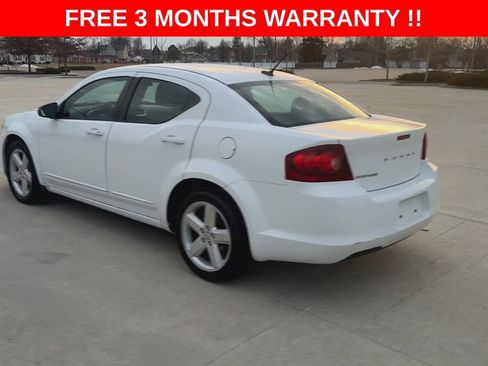 Used 2013 Dodge Avenger SE image 6