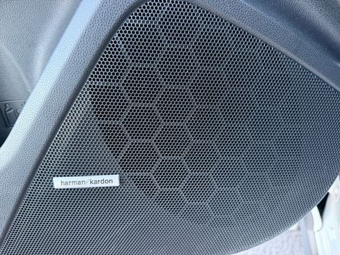 Used 2024 Subaru Crosstrek 2.5i Limited w/ Crosstrek Mirror Package image 26