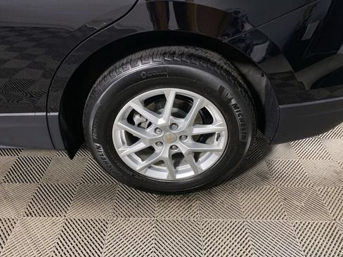 Used 2024 Chevrolet Equinox LT w/ LPO, Floor Liner Package FWD image 10