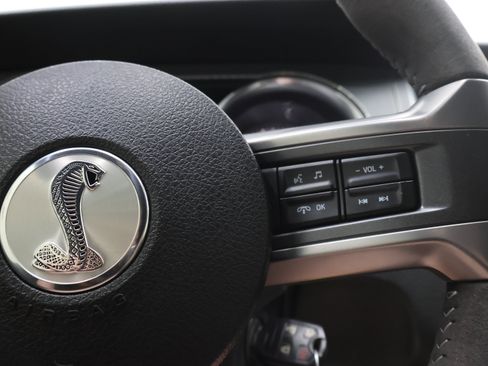 Used 2011 Ford Mustang Shelby GT500 RWD image 14