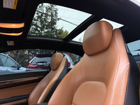 Used 2016 Mercedes-Benz E 550 Coupe w/ Premium 2 Package image 29