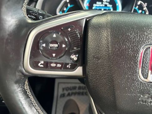Used 2018 Honda Civic Touring image 16