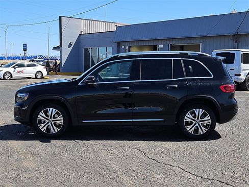 New 2025 Mercedes-Benz GLB 250 image 3