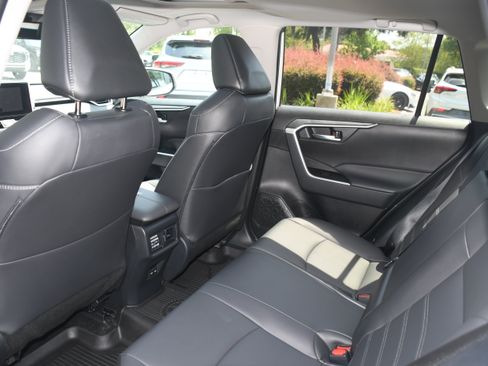 Used 2025 Toyota RAV4 XLE Premium FWD image 17