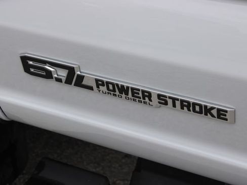 Used 2026 Ford F250 Lariat w/ Black Appearance Package AWD/4WD image 16