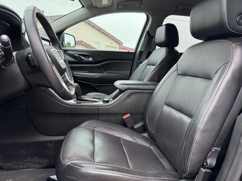 Used 2017 GMC Acadia SLT FWD image 4