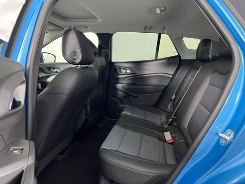 New 2026 Chevrolet Trax LT w/ Sunroof Package image 11