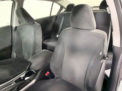 Used 2013 Honda Accord LX image 9