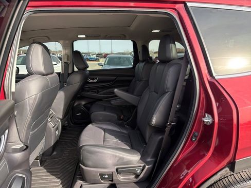 Used 2024 Subaru Ascent Limited w/ Technology Package image 28