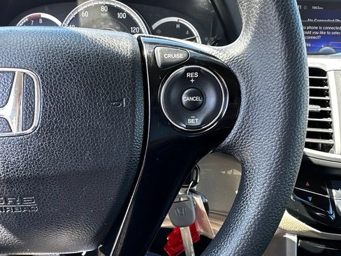 Used 2016 Honda Accord LX image 26