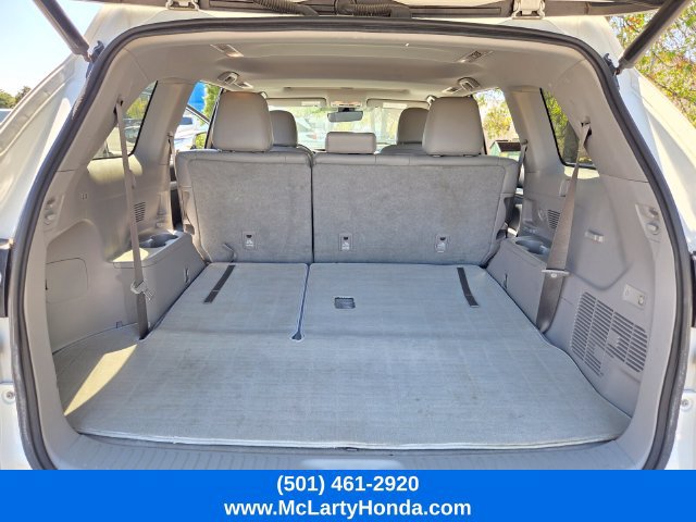 Used 2018 Toyota Highlander XLE FWD image 16