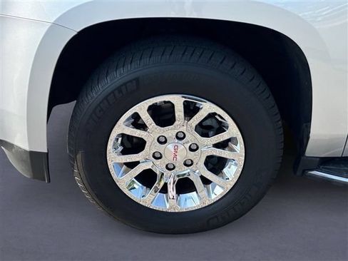 Used 2019 GMC Yukon XL SLT w/ Open Road Package RWD image 32