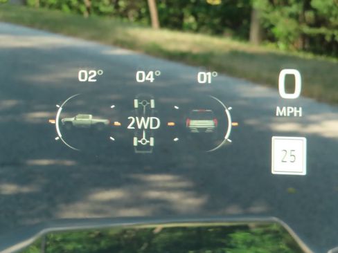 Used 2024 Chevrolet Silverado 2500 ZR2 w/ Technology Package AWD/4WD image 12
