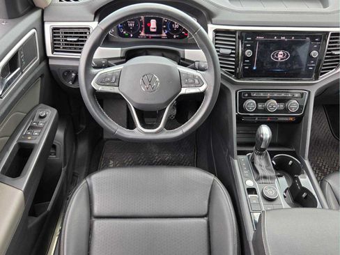 Used 2023 Volkswagen Atlas SEL AWD/4WD image 14