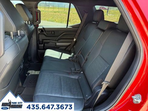 Used 2025 Toyota 4Runner TRD Off-Road Premium w/ Tow Technology Package AWD/4WD image 28