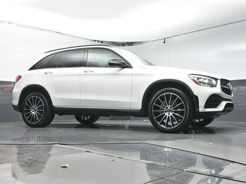 Used 2021 Mercedes-Benz GLC 300 w/ AMG Line image 30