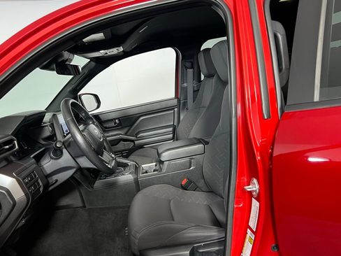 Used 2024 Toyota Tacoma SR5 image 19