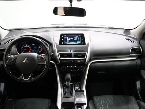 Used 2018 Mitsubishi Eclipse Cross SE image 12