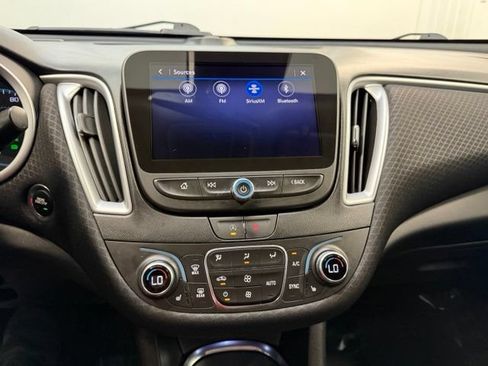 Used 2023 Chevrolet Malibu LT FWD image 17