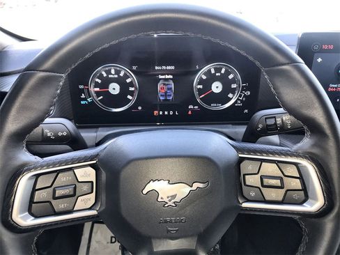 Used 2024 Ford Mustang Coupe image 14