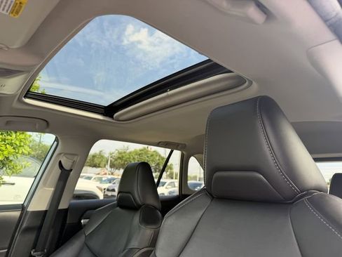 Used 2021 Toyota RAV4 XLE Premium FWD image 19