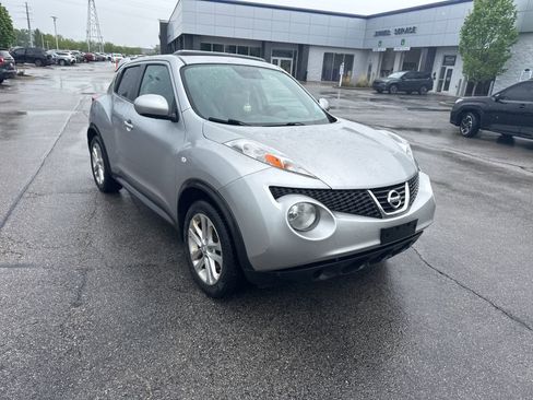 Used 2011 Nissan Juke SV AWD/4WD image 7