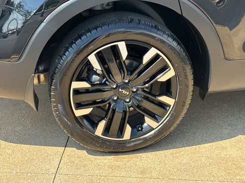 Used 2025 Kia Telluride SX FWD image 6