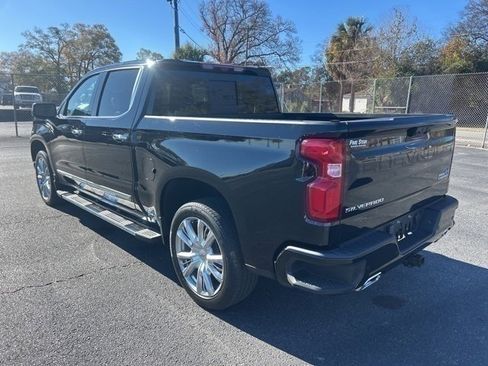 Used 2023 Chevrolet Silverado 1500 High Country w/ High Country Premium Package image 3
