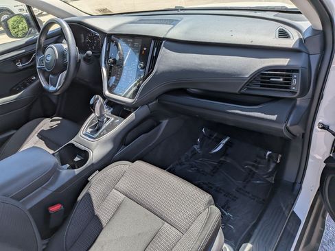 Used 2025 Subaru Outback Premium AWD/4WD image 30