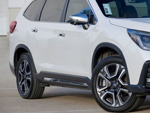 Used 2023 Subaru Ascent Touring image 18